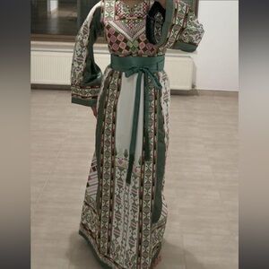 Beautiful Palestinian Thobe